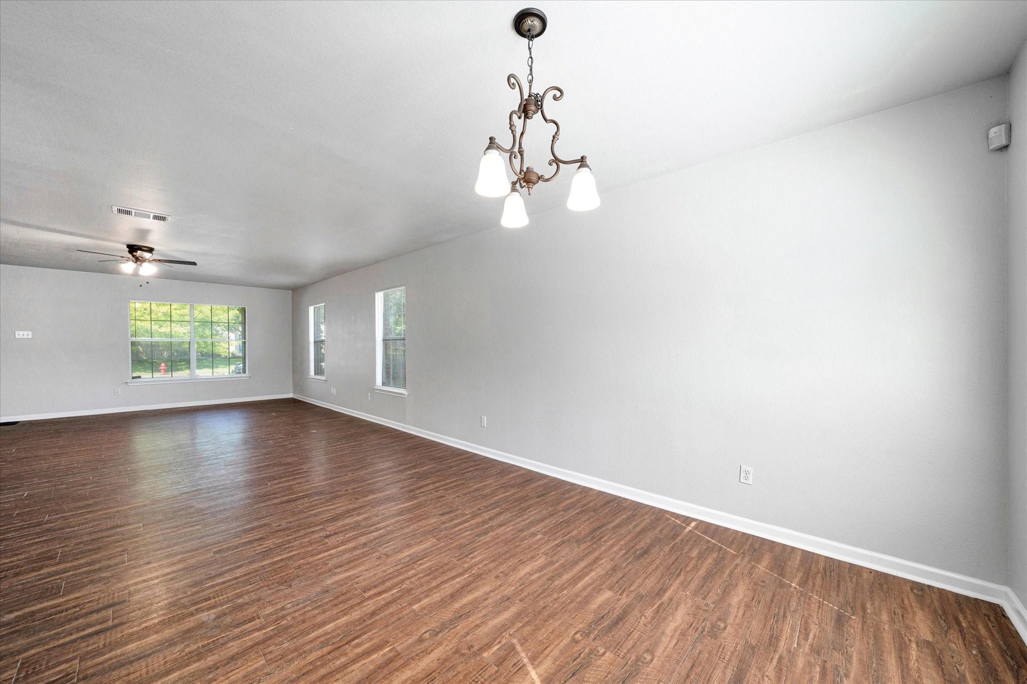 1701 Balsam Way Property Photo 6