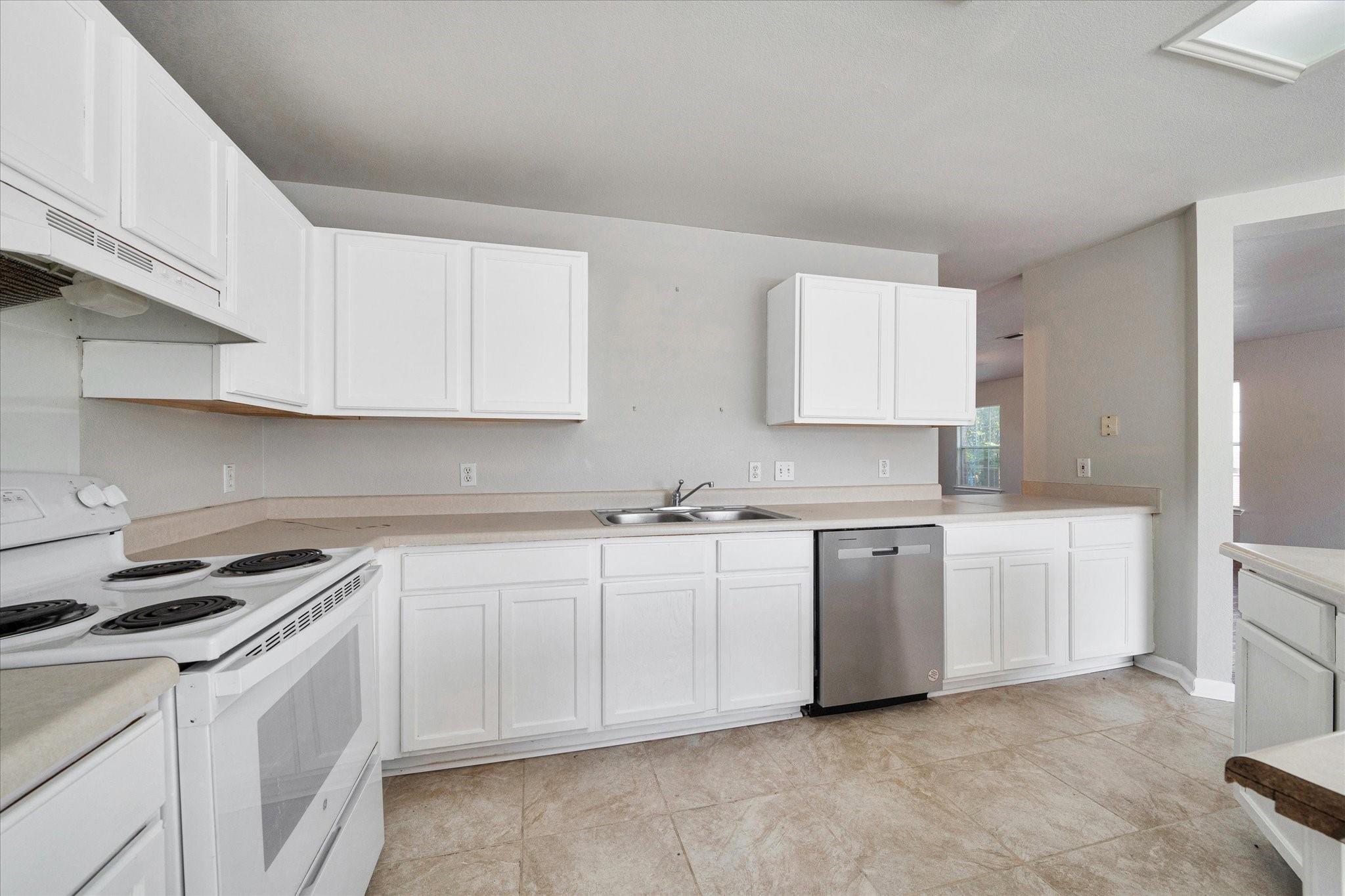 1701 Balsam Way Property Photo 8