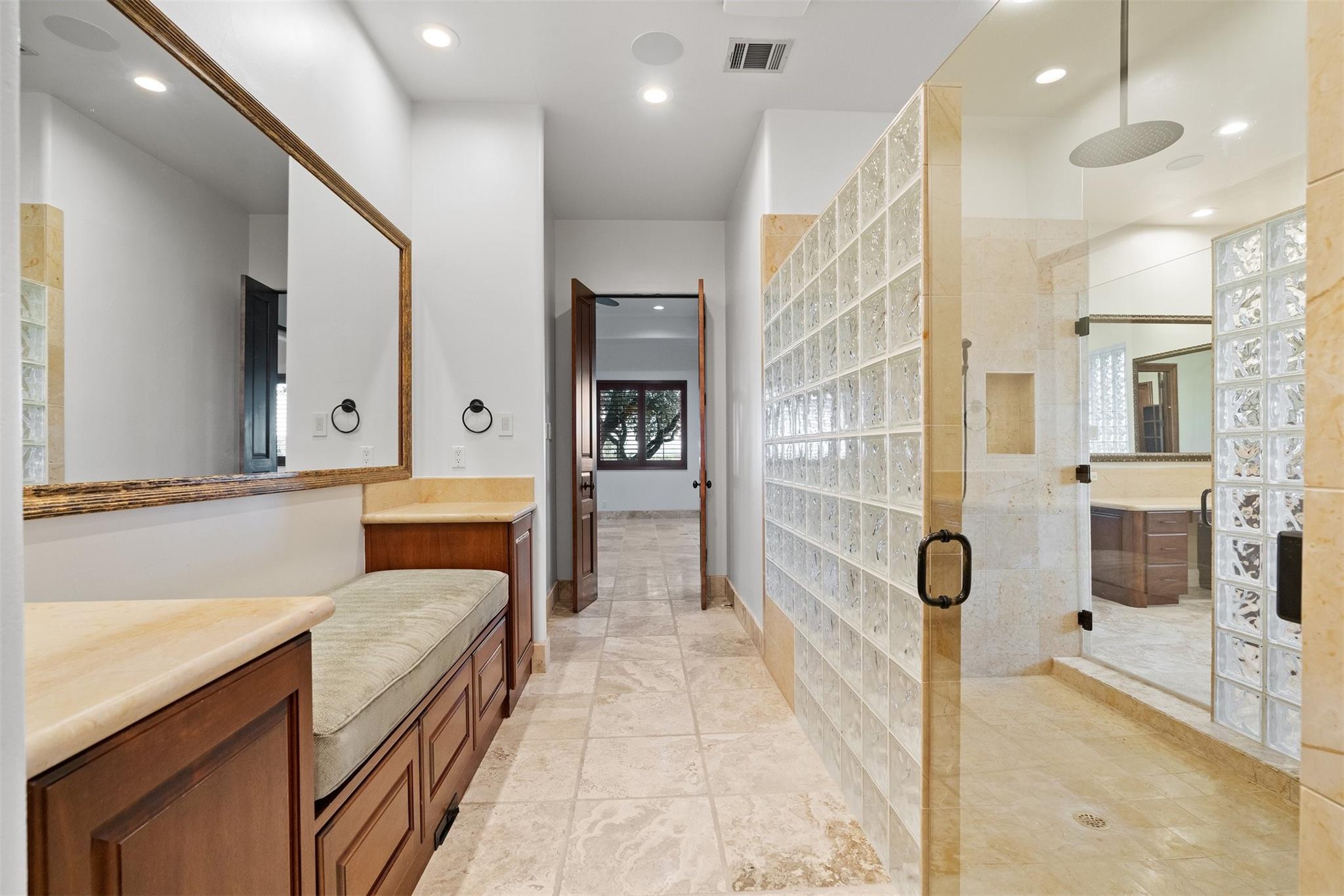 1201 Majestic Hills Blvd Property Photo 19