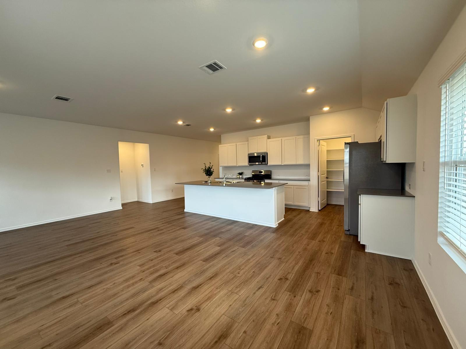 290 Gresham None Property Photo 16