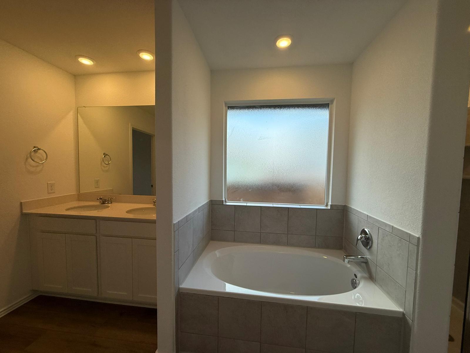 290 Gresham None Property Photo 19