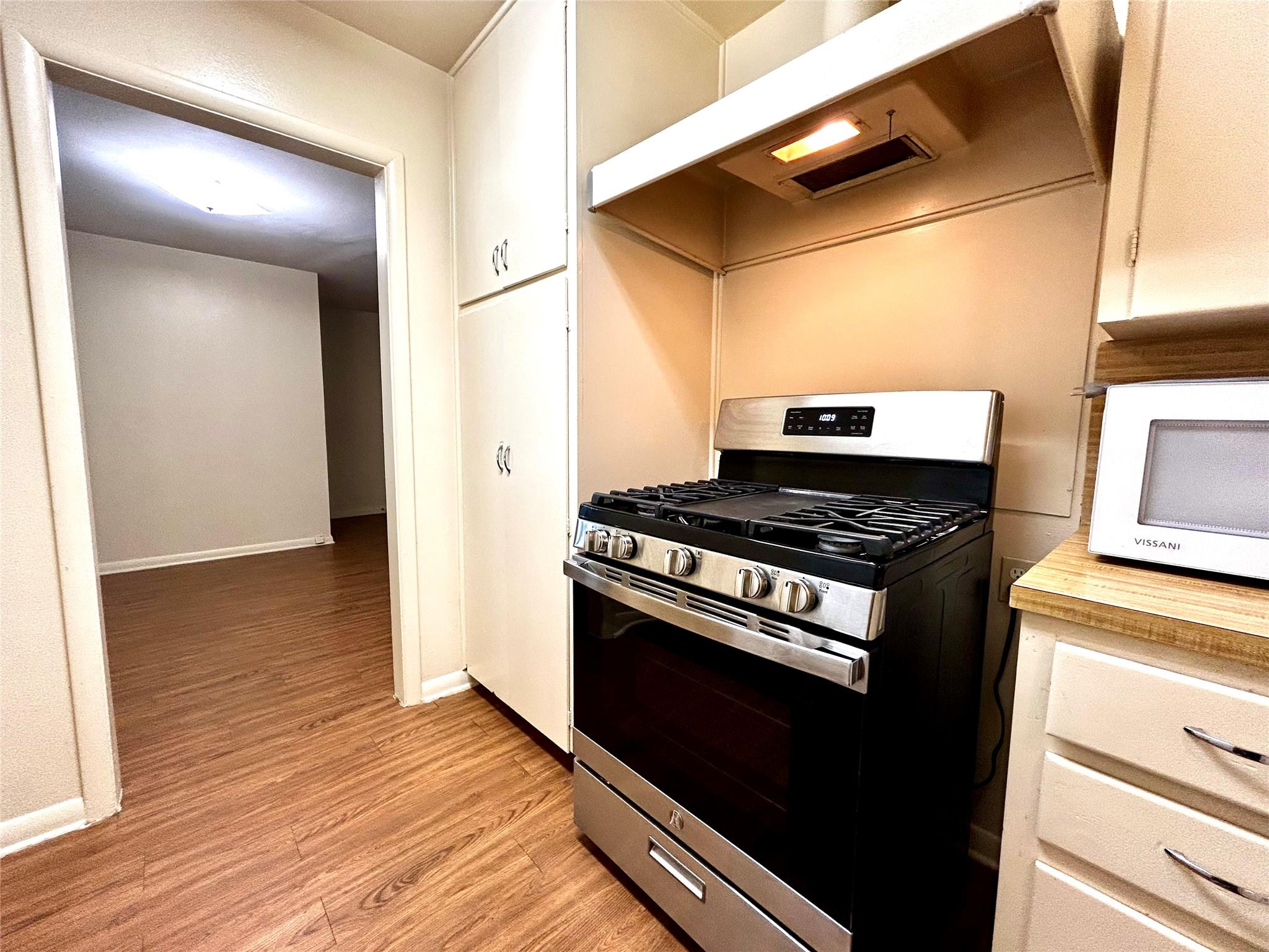 607 Bellevue Pl #a Property Photo 26