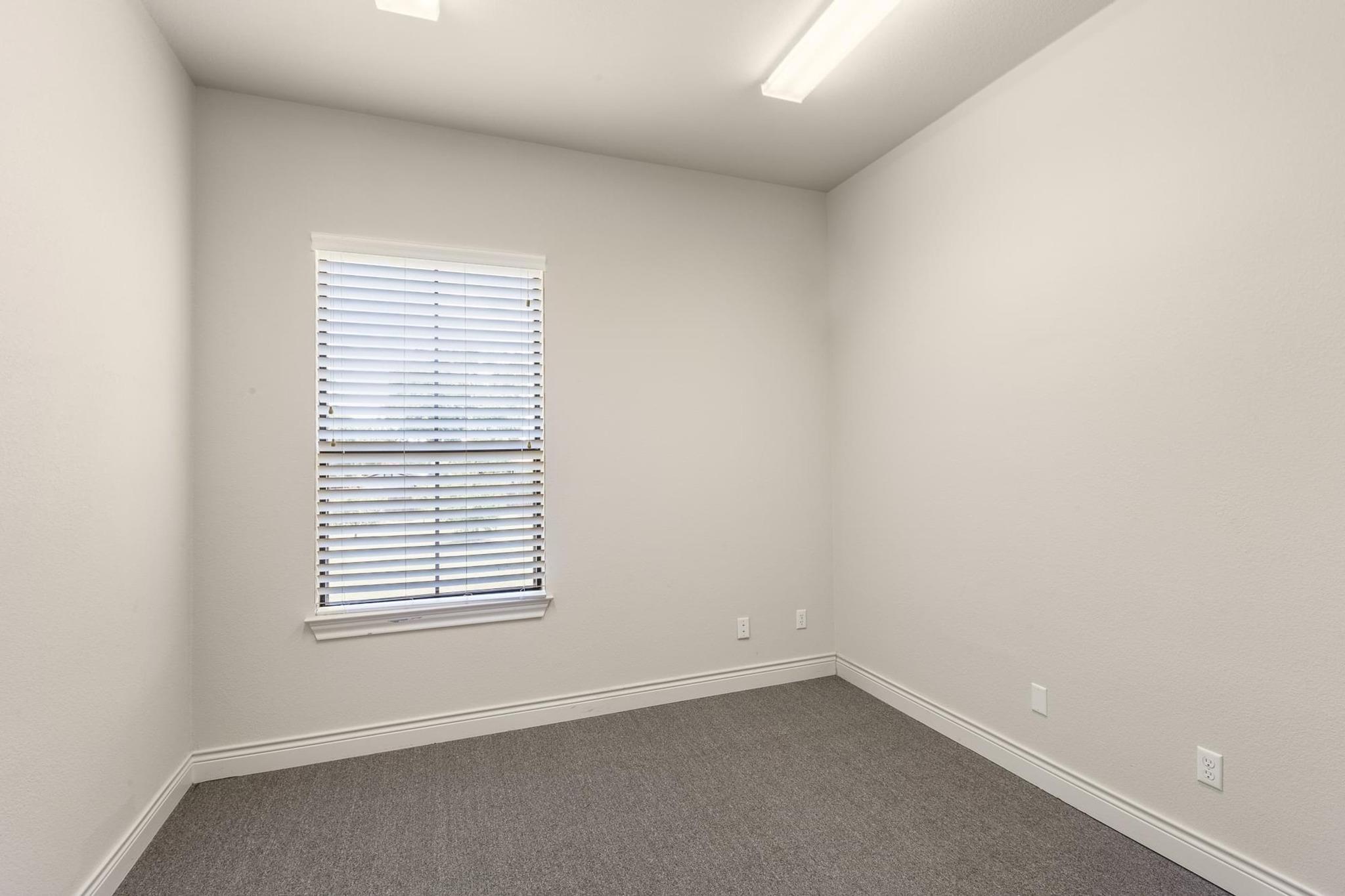 105 Applewood Dr Property Photo 24