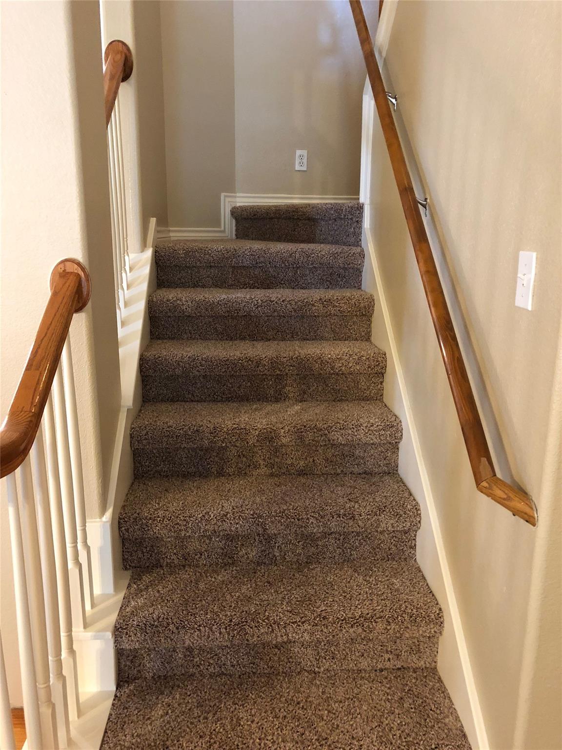 504 W North Loop Blvd #a Property Photo 16