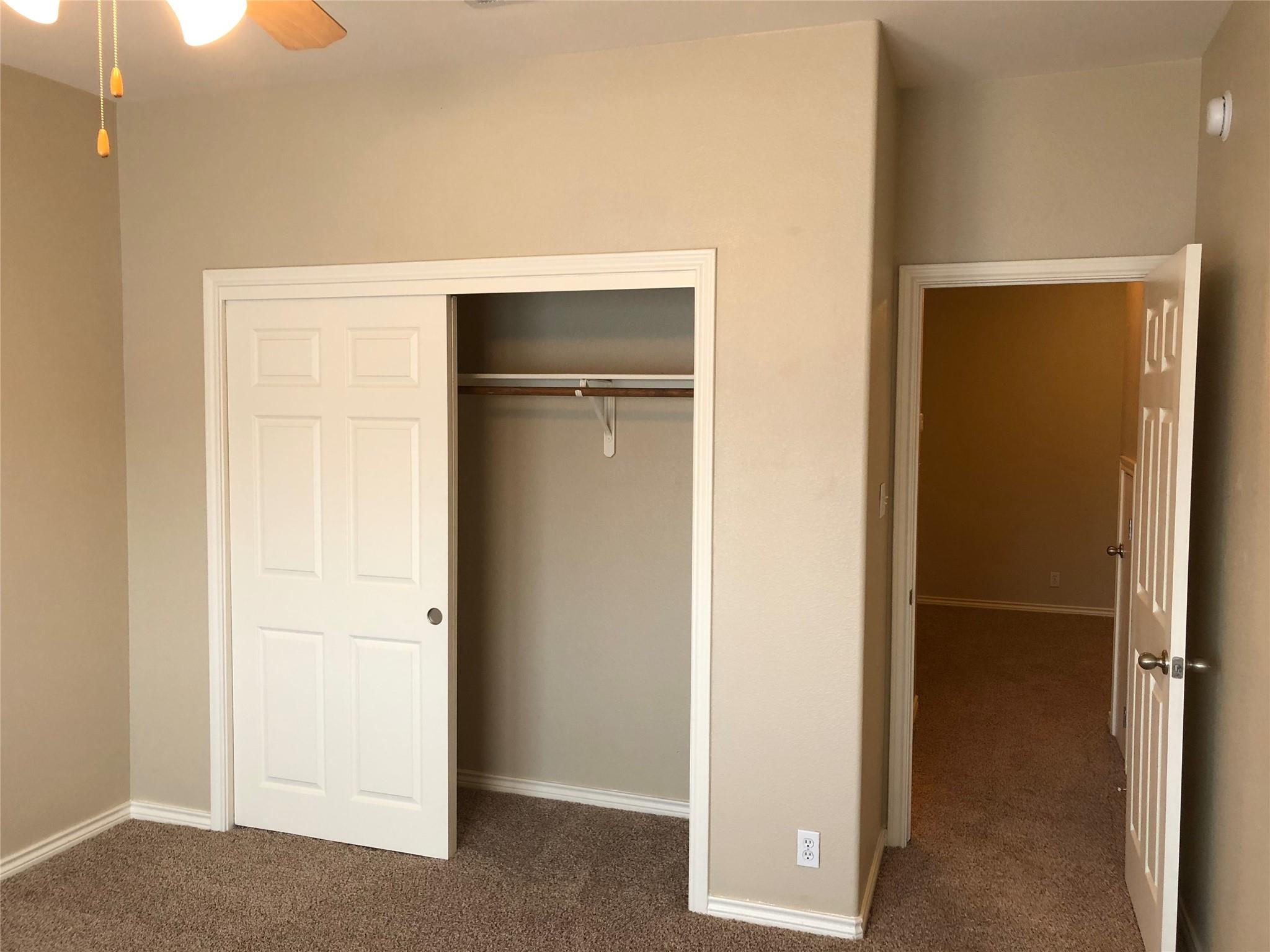 504 W North Loop Blvd #a Property Photo 26