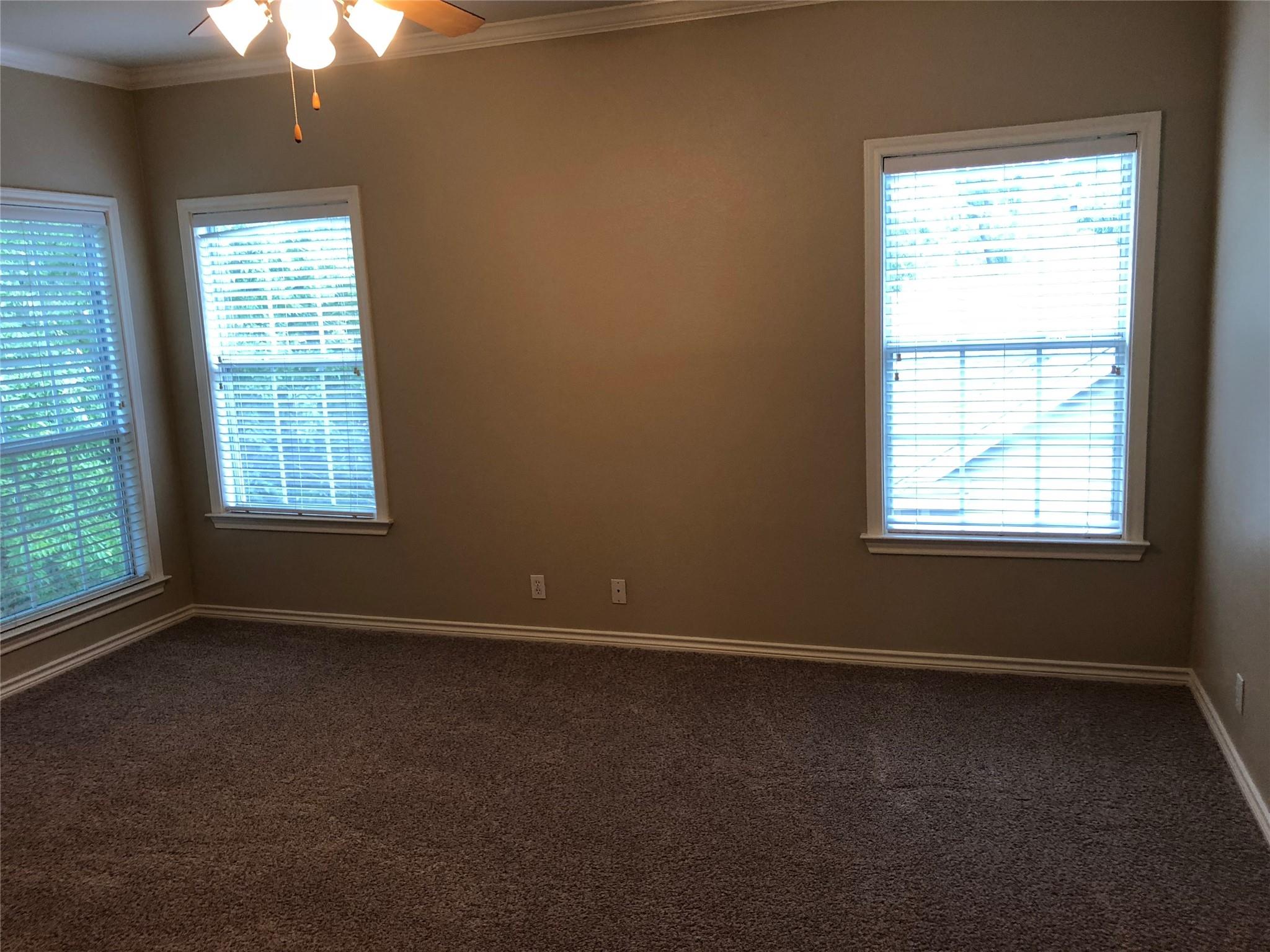504 W North Loop Blvd #a Property Photo 30