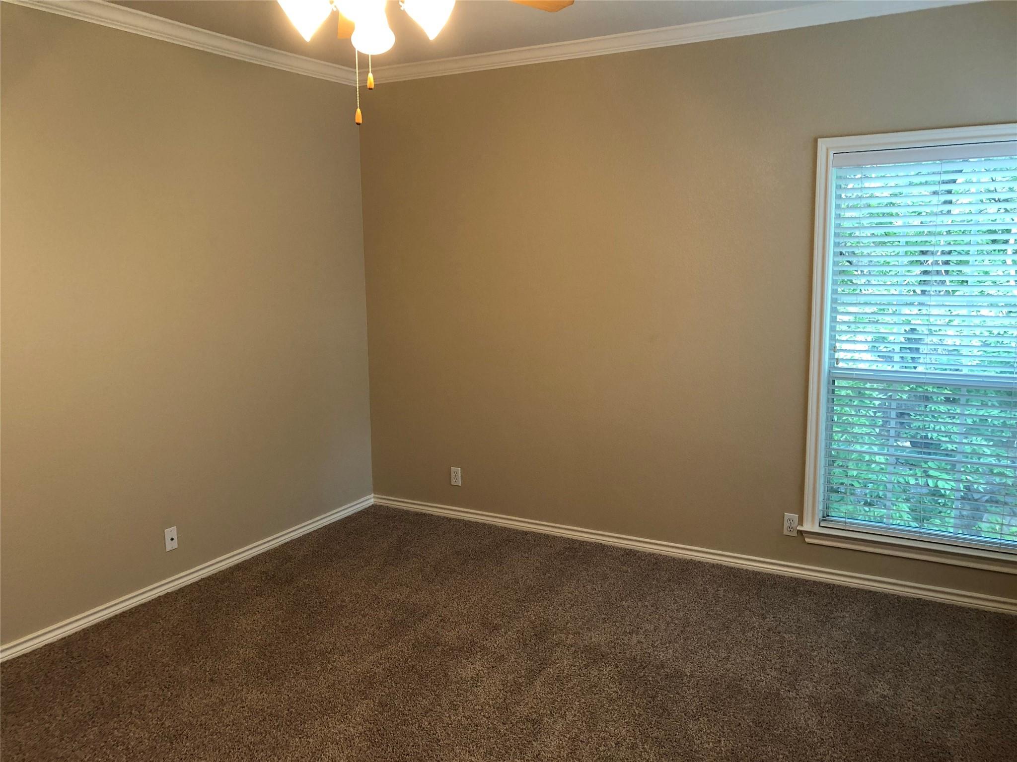 504 W North Loop Blvd #a Property Photo 31