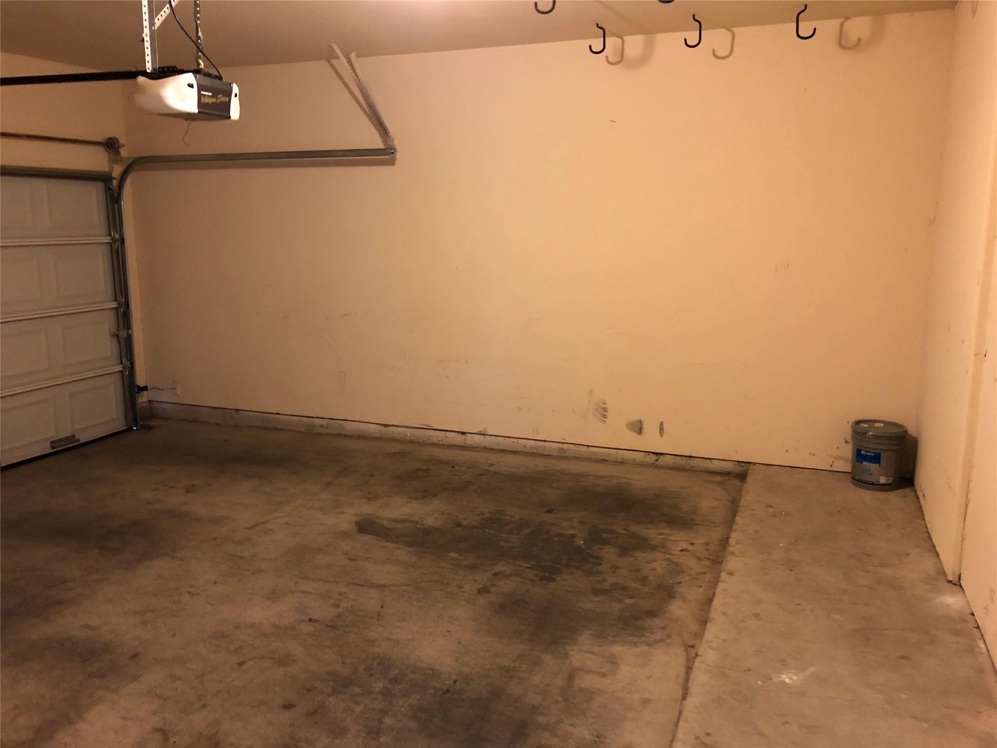 504 W North Loop Blvd #a Property Photo 38