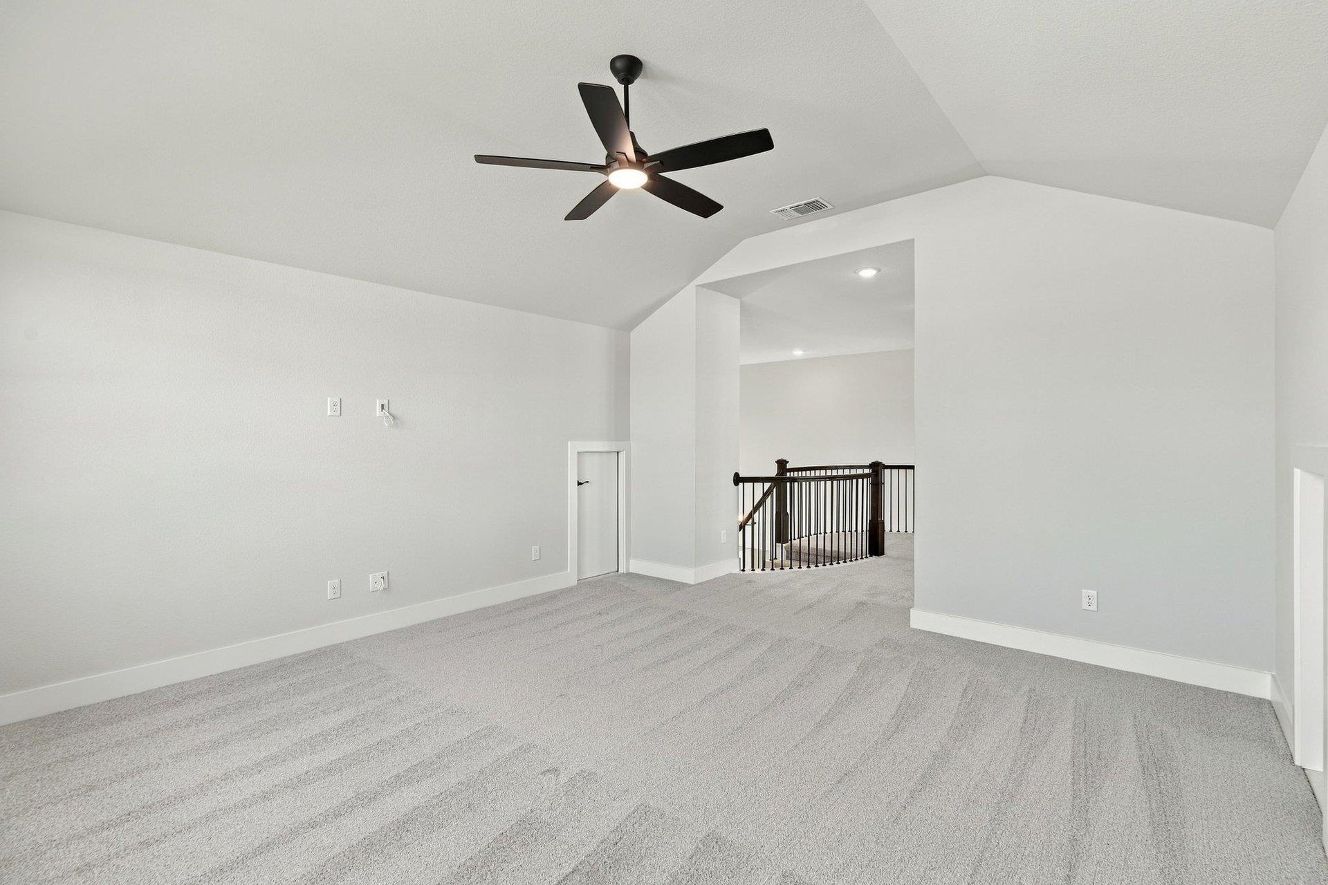 100 Uphill Dr Property Photo 31
