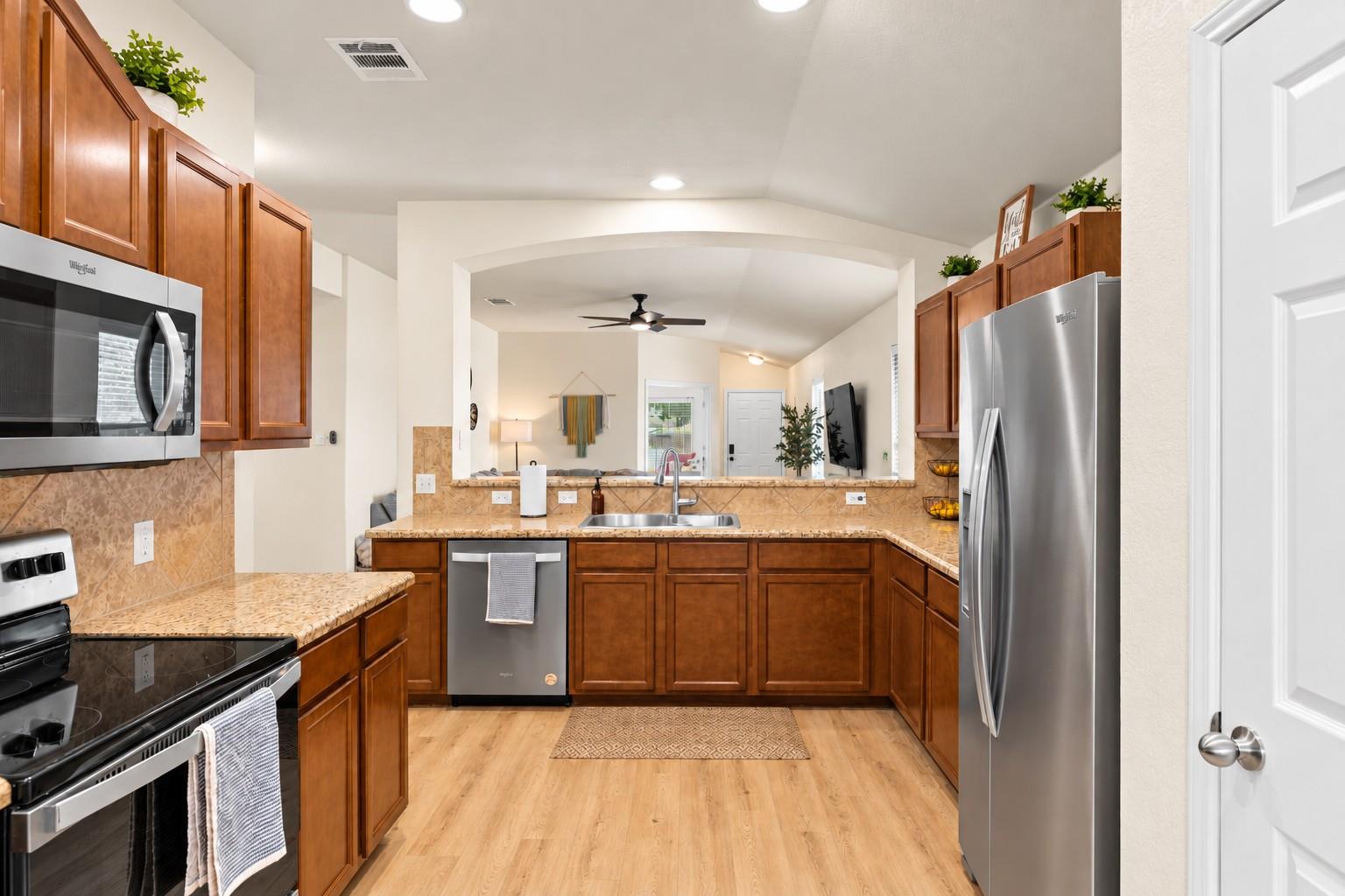 12021 Gaelic Dr Property Photo 6
