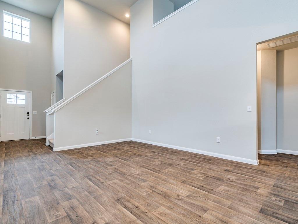 14102 Macquarie Dr Property Photo 7