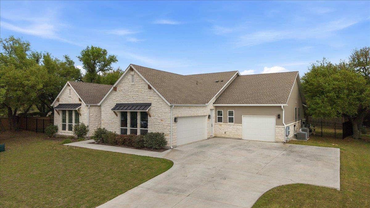 101 Onion Creek Ln Property Photo 2
