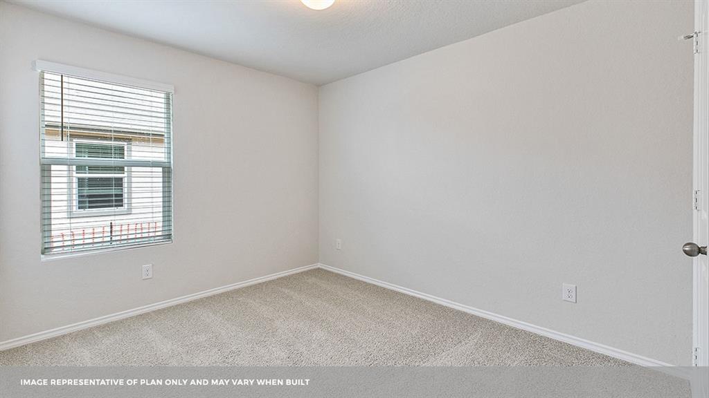 326 St. Thomas St Property Photo 5