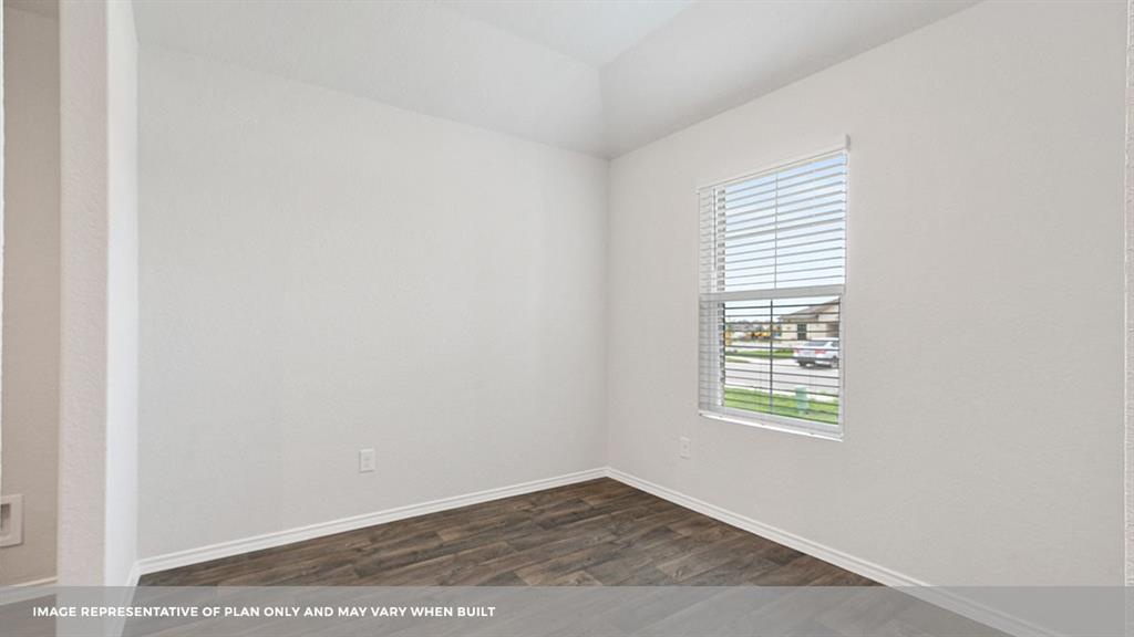 326 St. Thomas St Property Photo 7