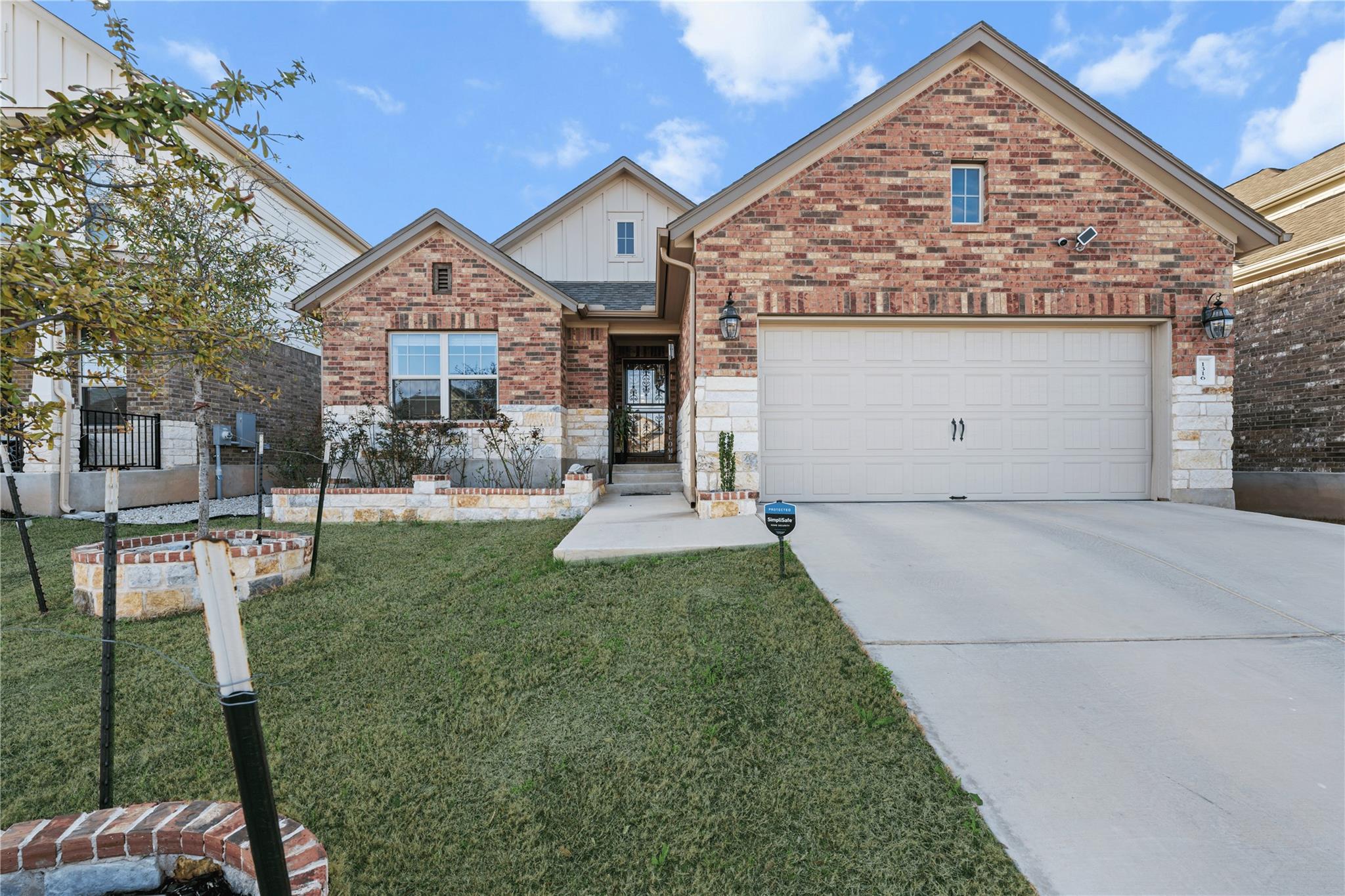 1316 Texas Ash Ln Property Photo 1