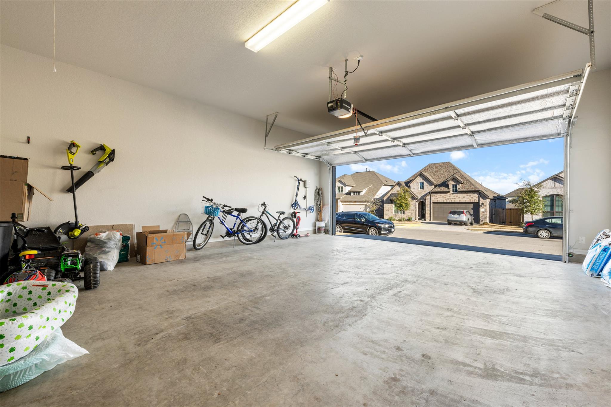 1316 Texas Ash Ln Property Photo 17