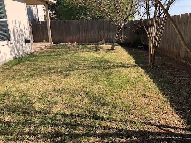 220 Housefinch Loop Property Photo 13