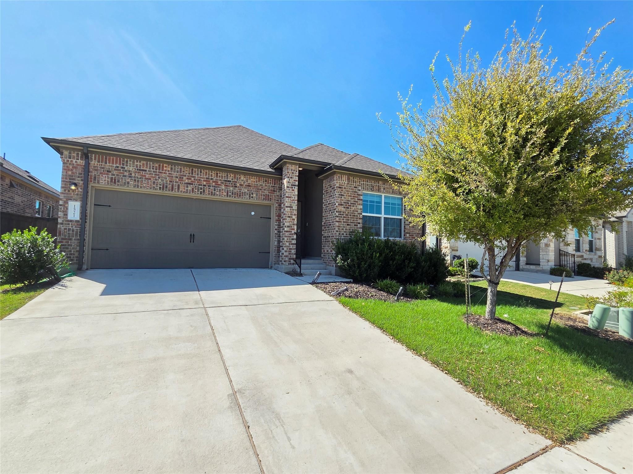 1521 Brueggerhoff Rd Property Photo 1