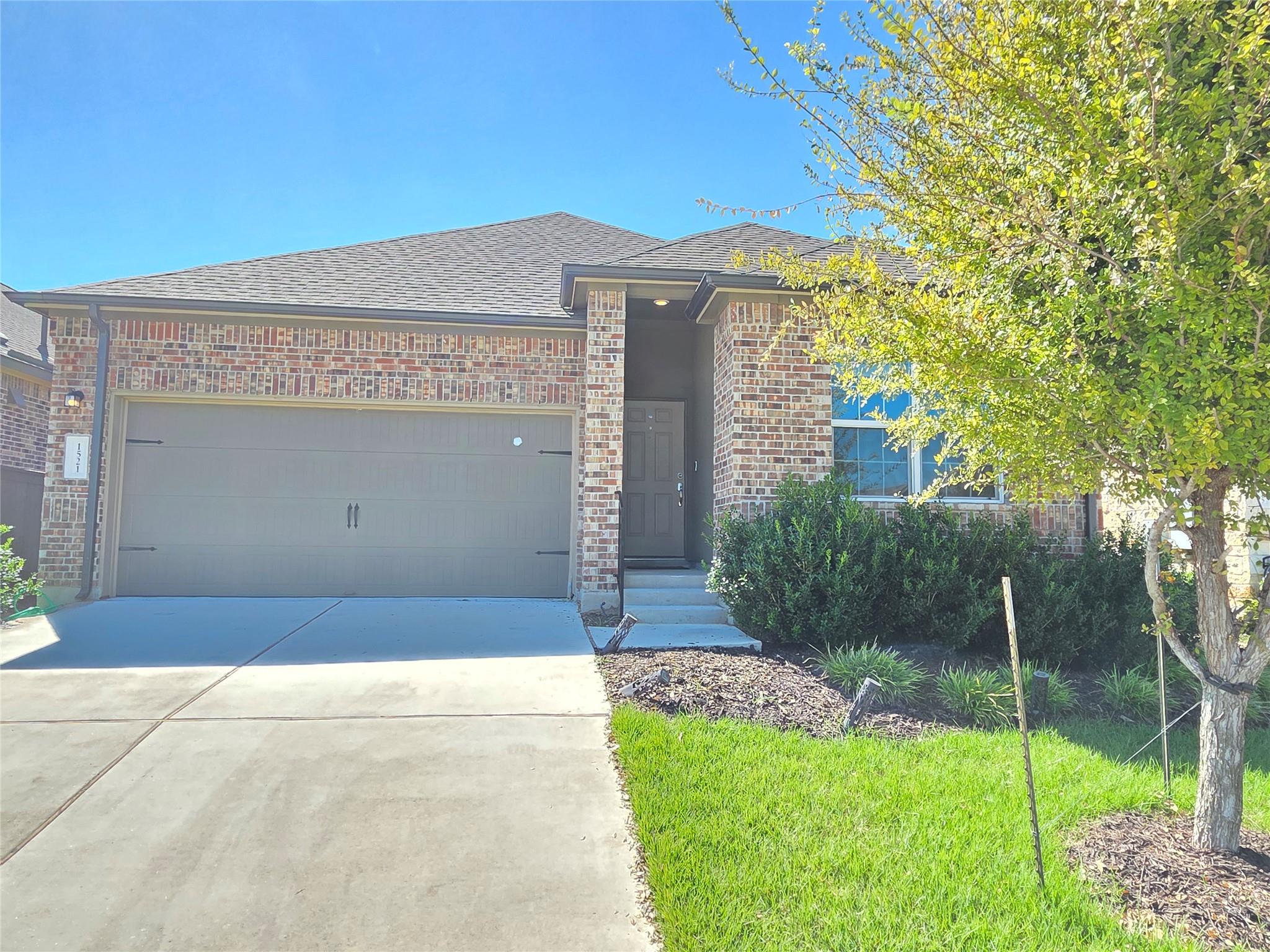 1521 Brueggerhoff Rd Property Photo 2