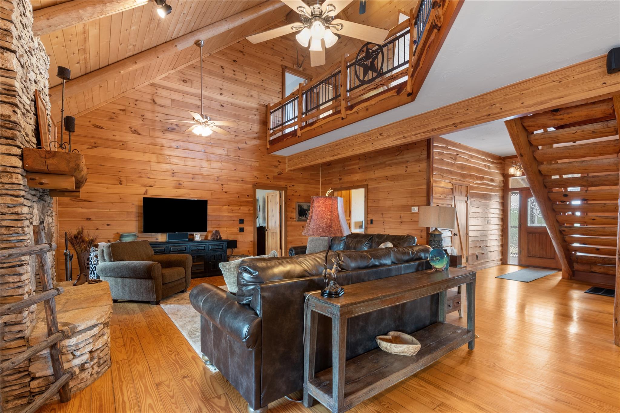 3607 Lone Man Mountain Rd Property Photo 15