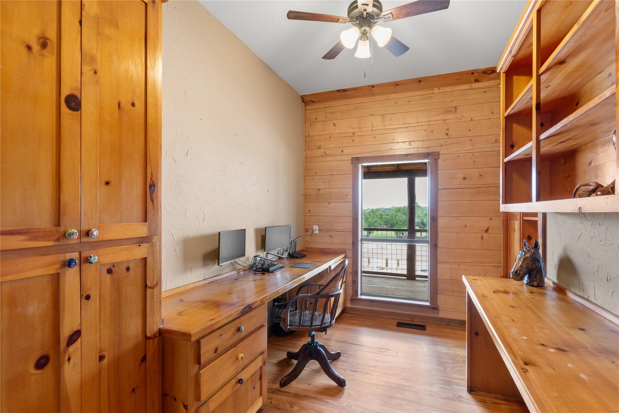 3607 Lone Man Mountain Rd Property Photo 16