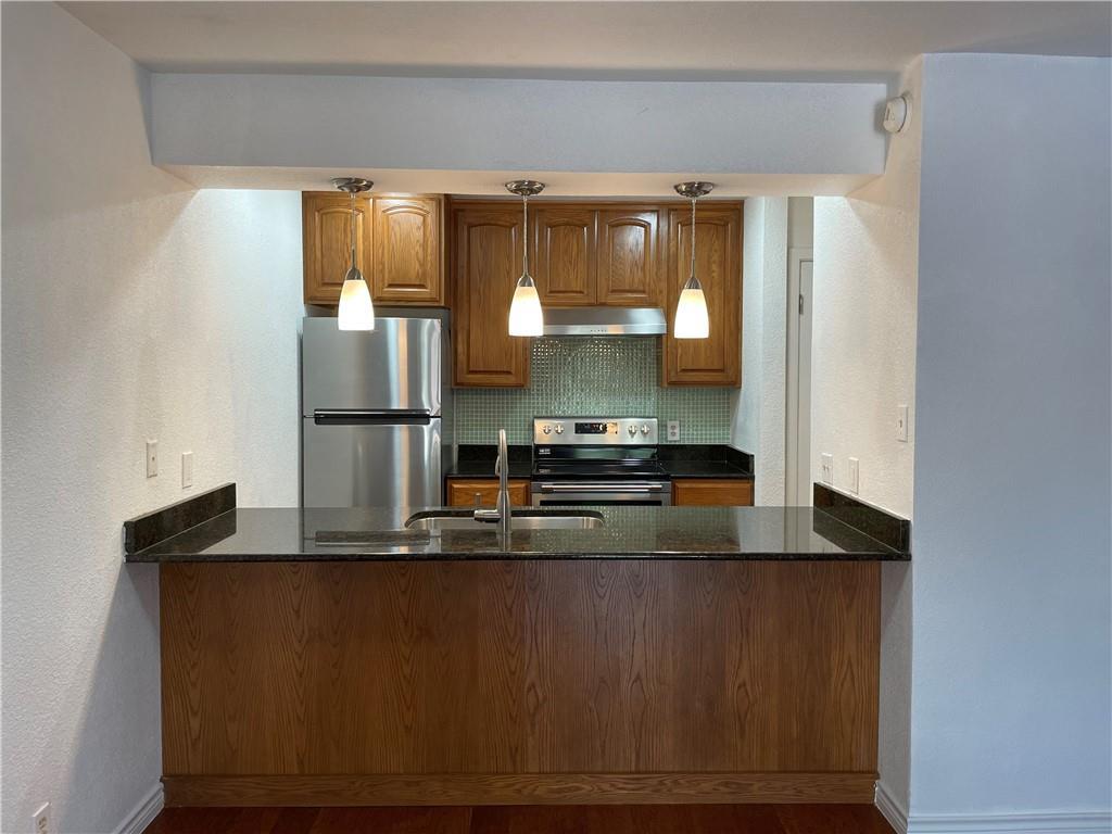 6501 E Hill Dr #203 Property Photo 6