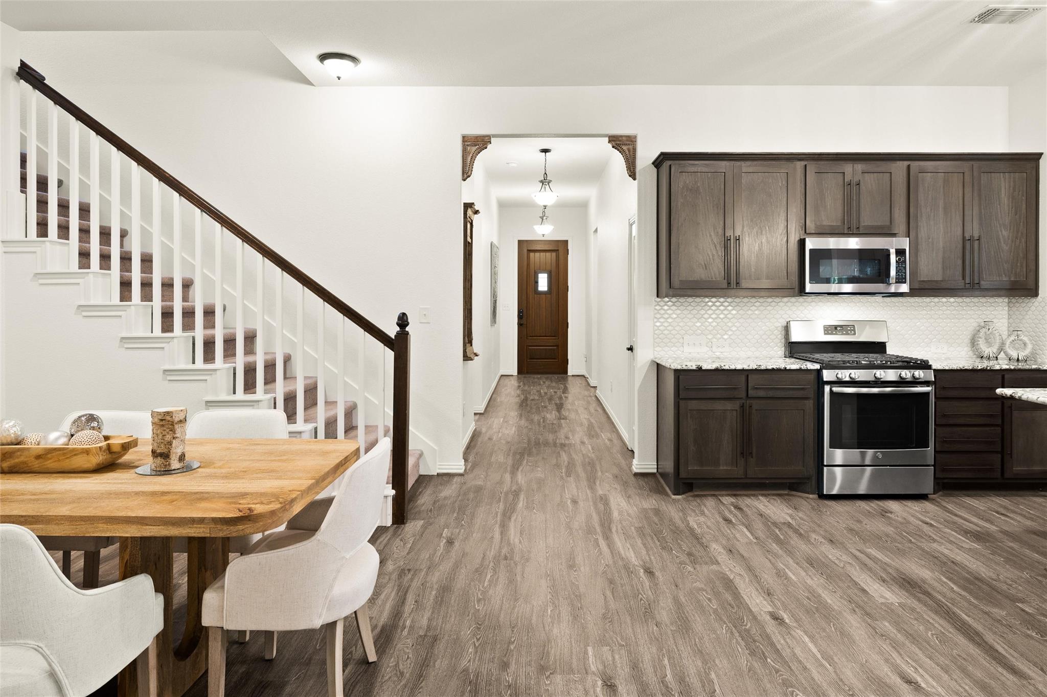 131 Sangaree Dr Property Photo 5