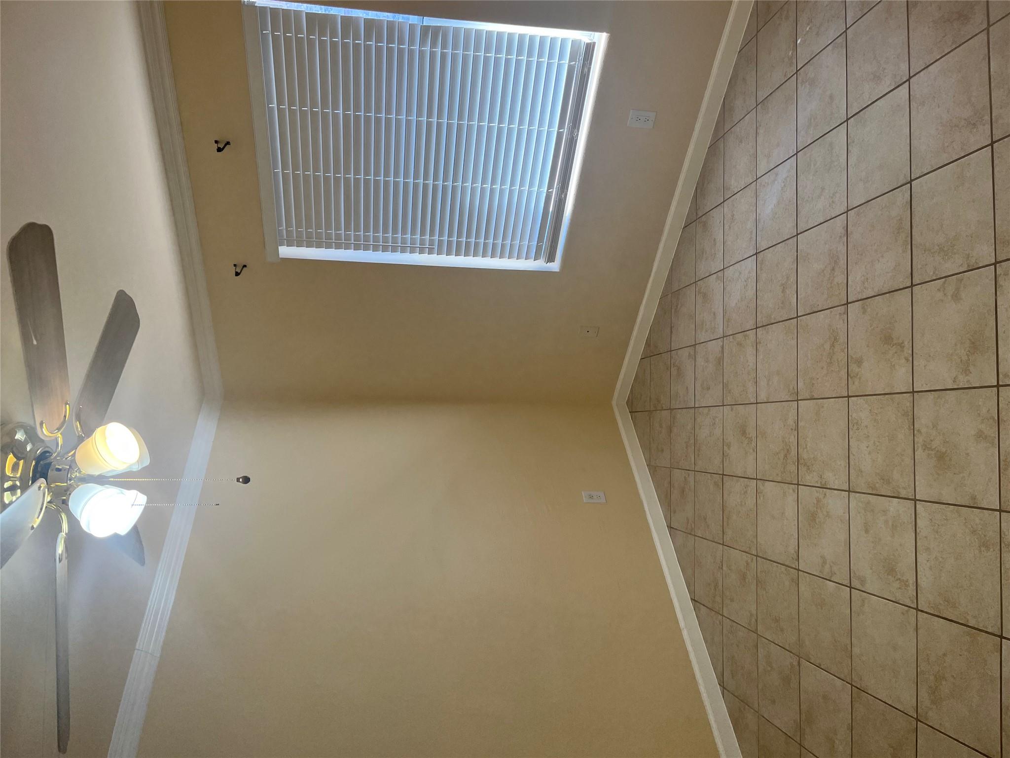 1704 Ascot Ln Property Photo 14