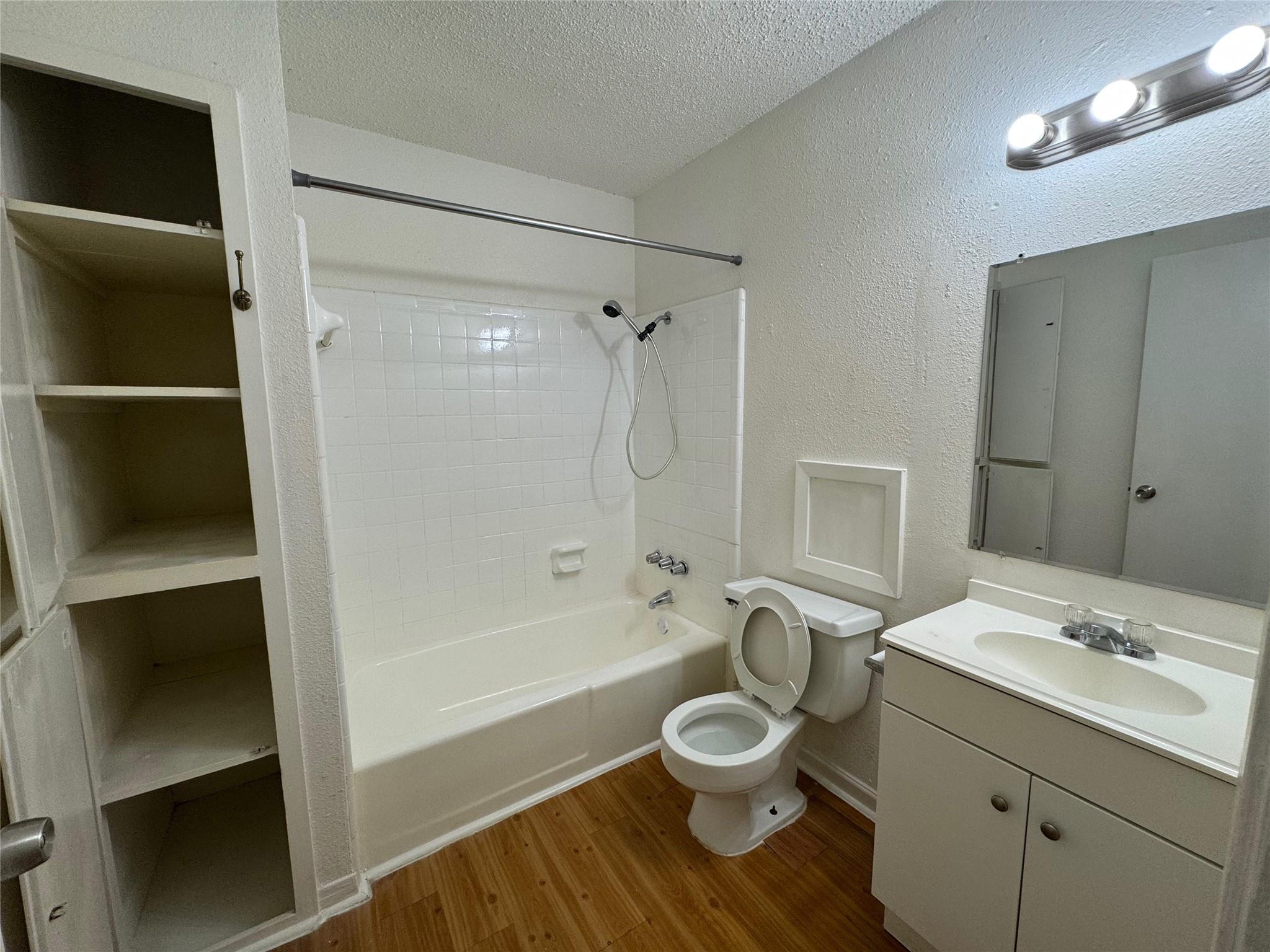 4902 West Wind Trl #104 Property Photo 13