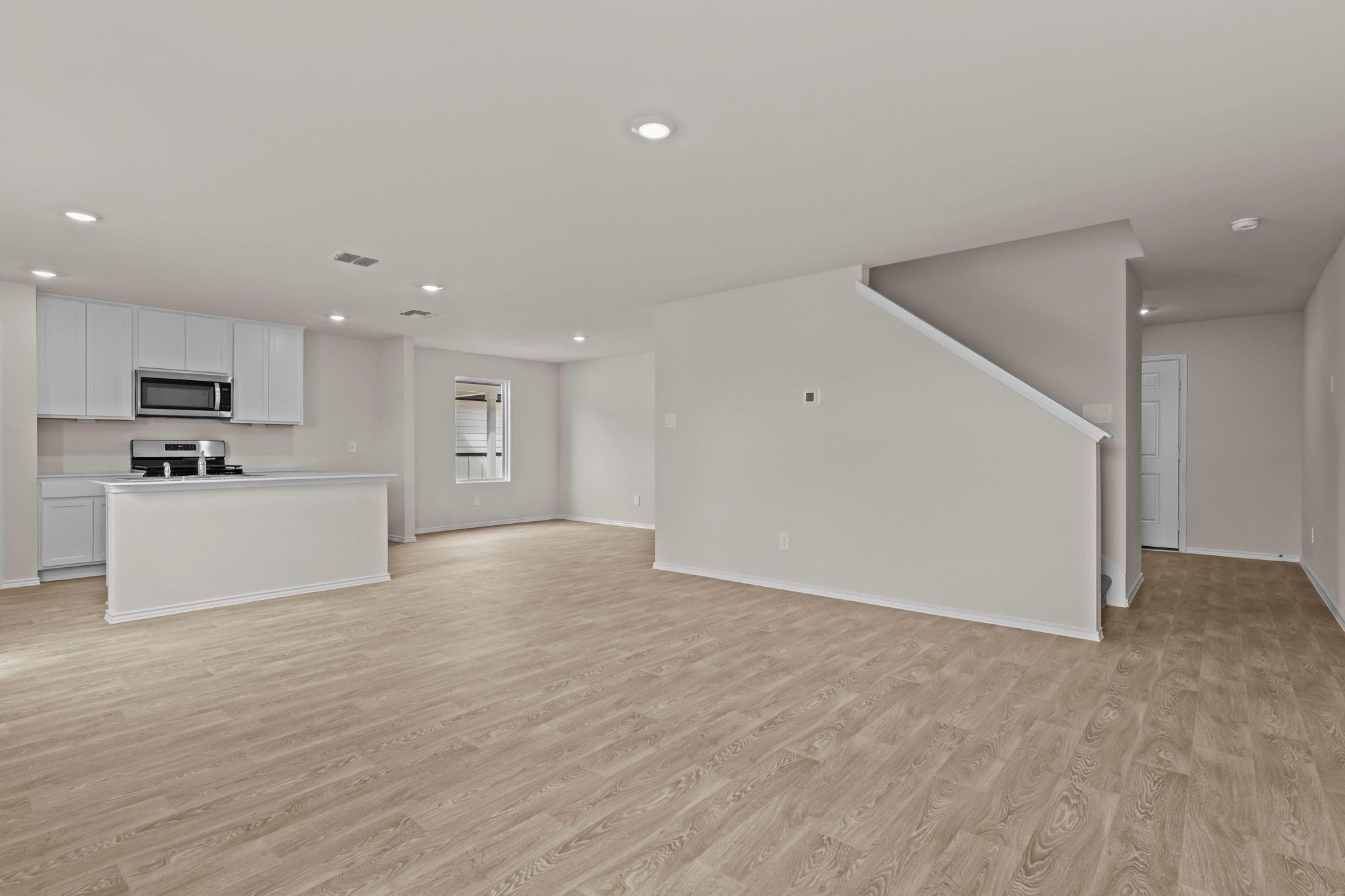 142 Surrey Oaks None Property Photo 5