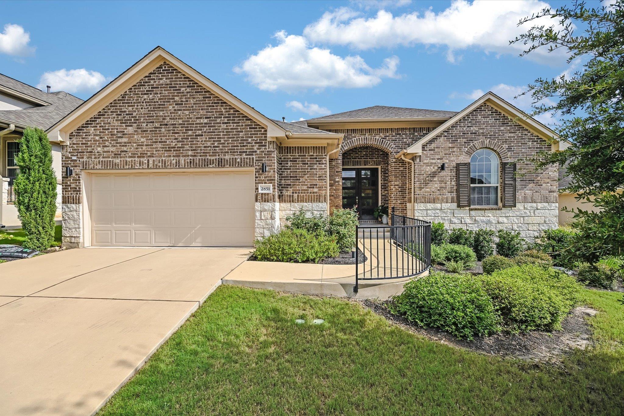 2851 Reunion Blvd Property Photo 1