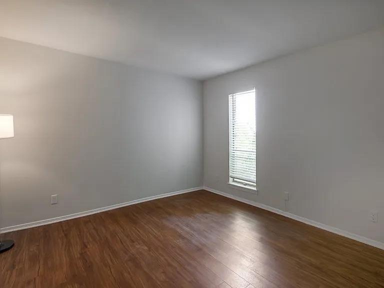 3431 North Hills Dr #103 Property Photo 12