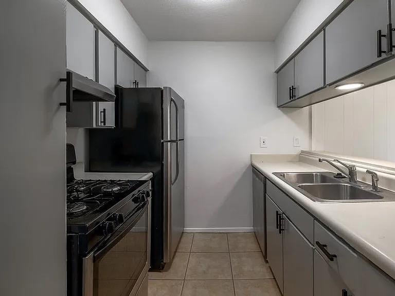 3431 North Hills Dr #103 Property Photo 14