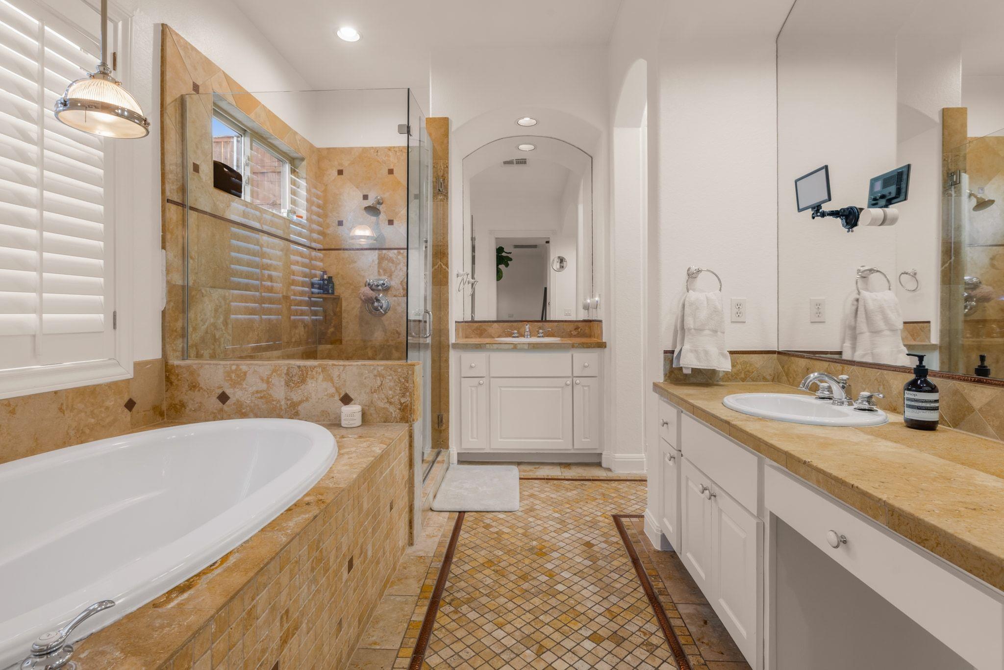 2703 Mccullough St Property Photo 21