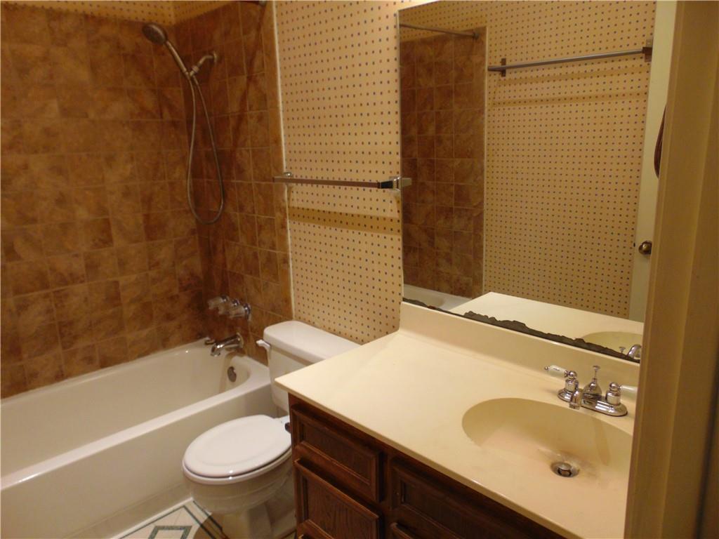 3115 Tom Green St #307 Property Photo 13