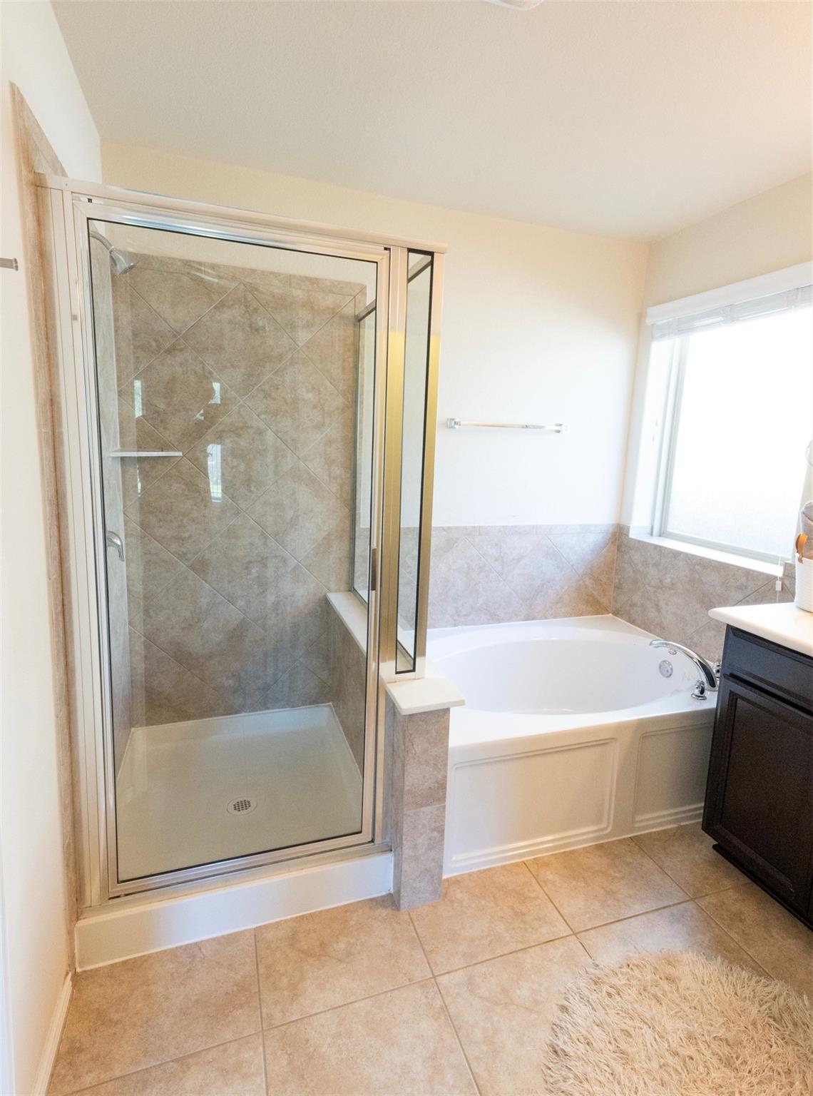 128 Camden Cv Property Photo 17