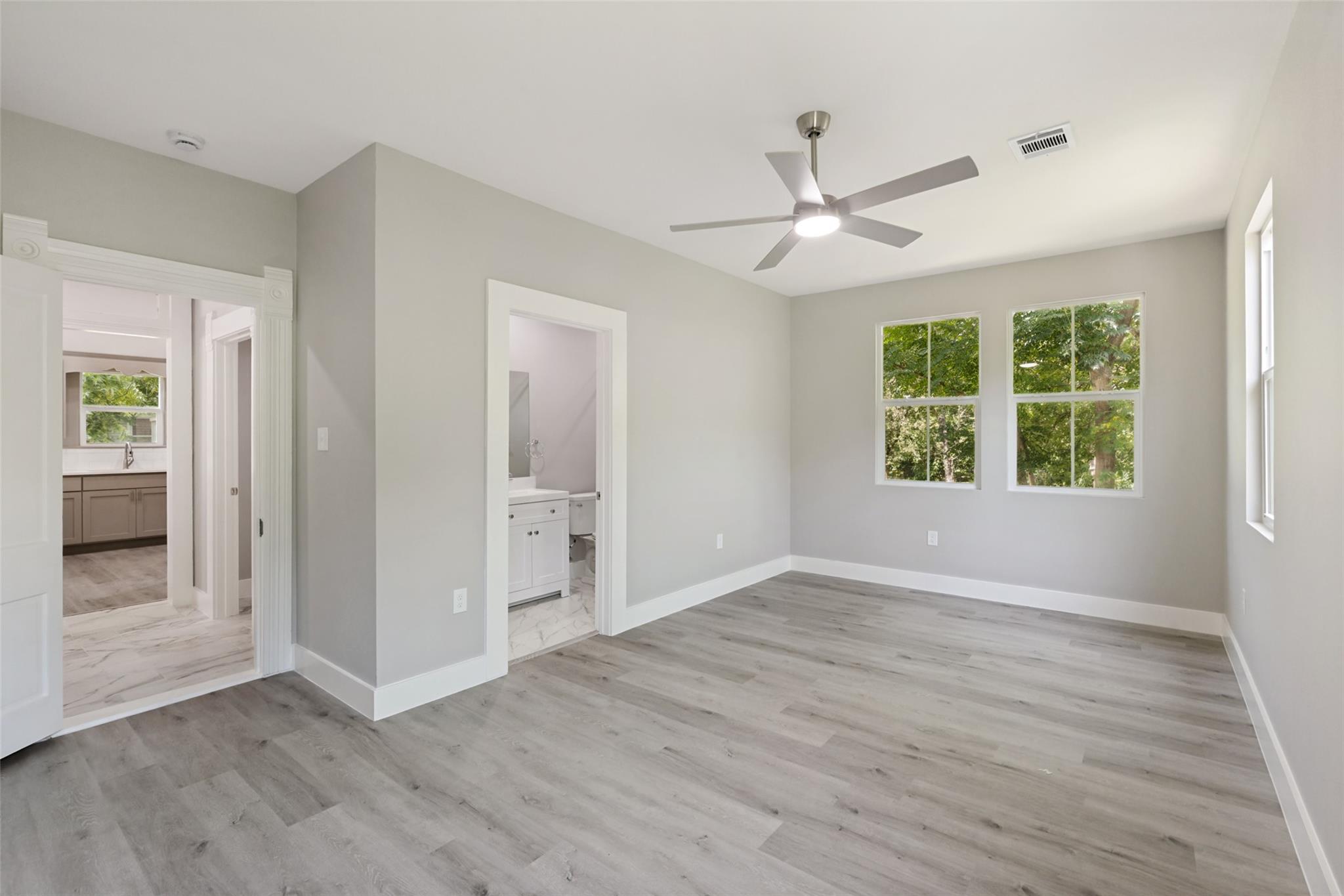 1159 San Bernard St Property Photo 11
