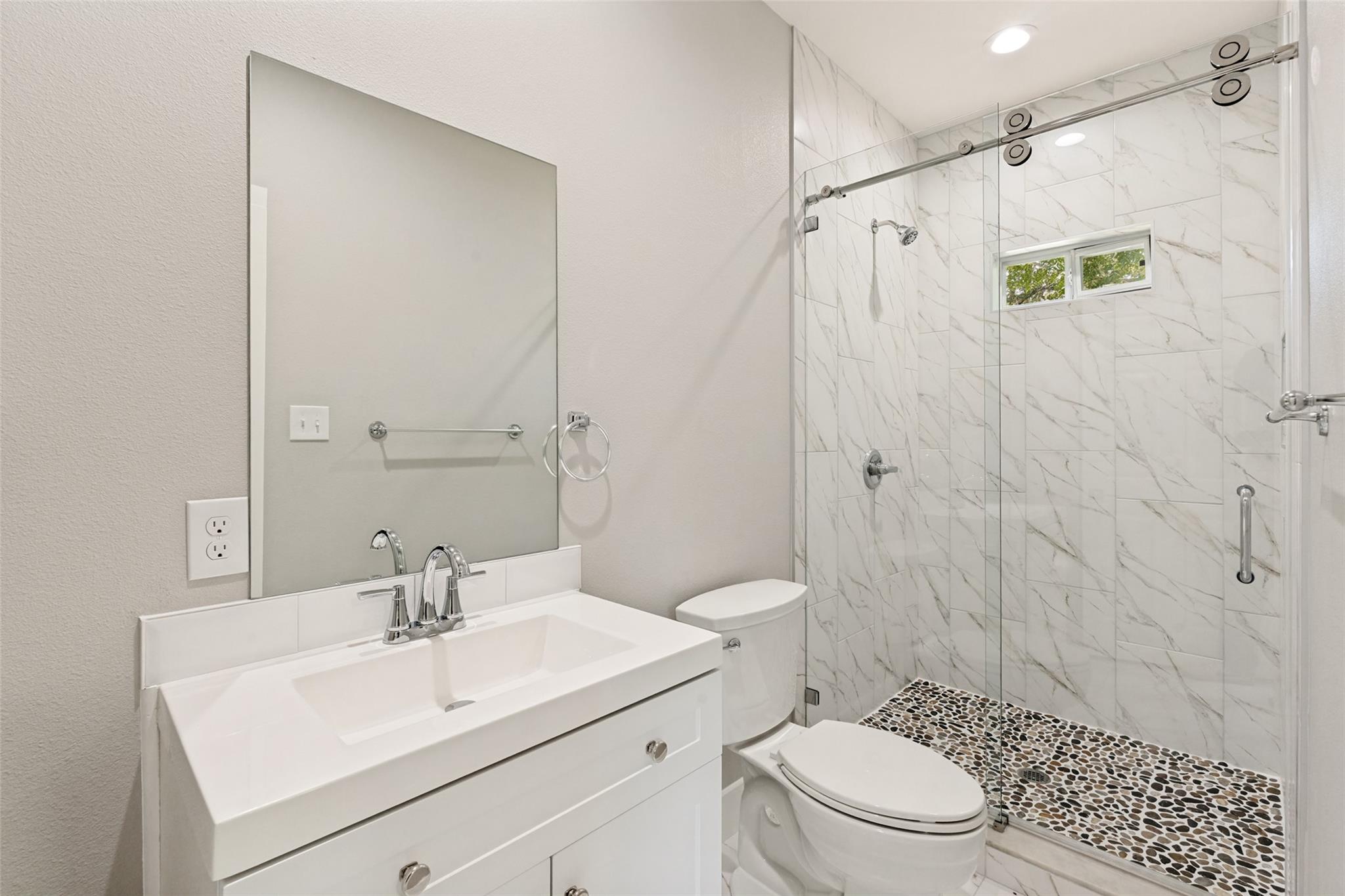 1159 San Bernard St Property Photo 14