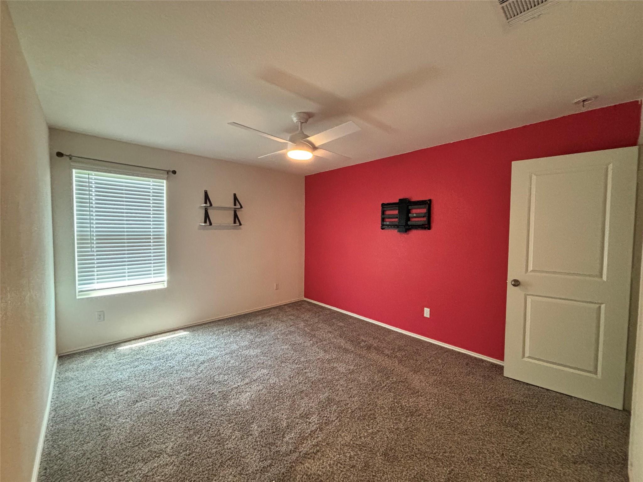 21300 Bird Wing Dr Property Photo 8