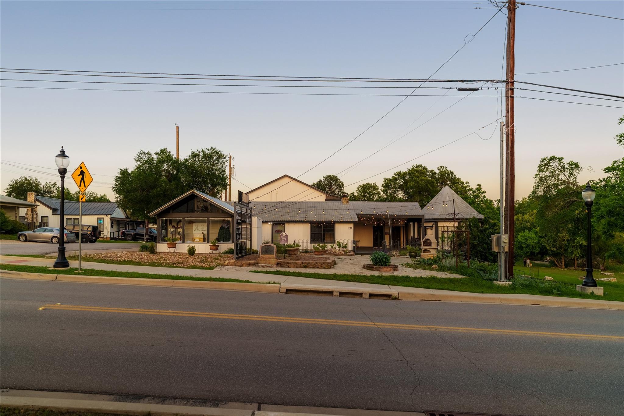 209 S Main St Property Photo 29