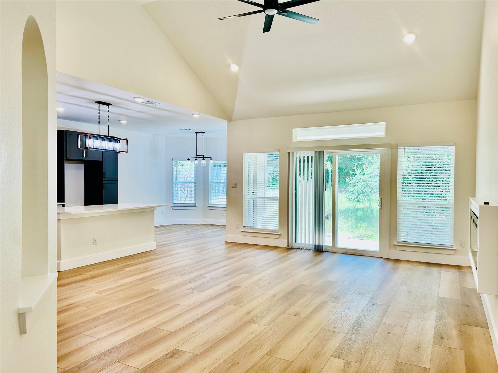 15113 N Flamingo Dr Property Photo 3