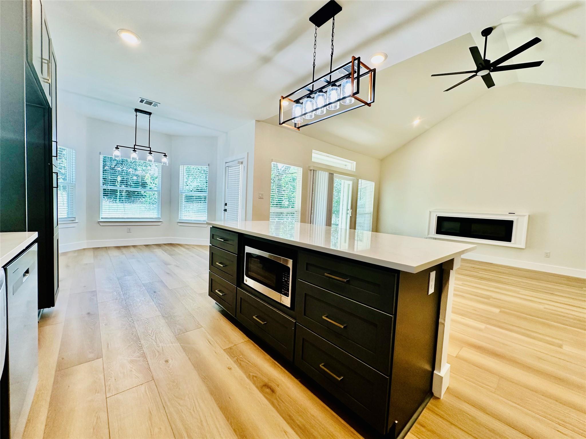 15113 N Flamingo Dr Property Photo 10