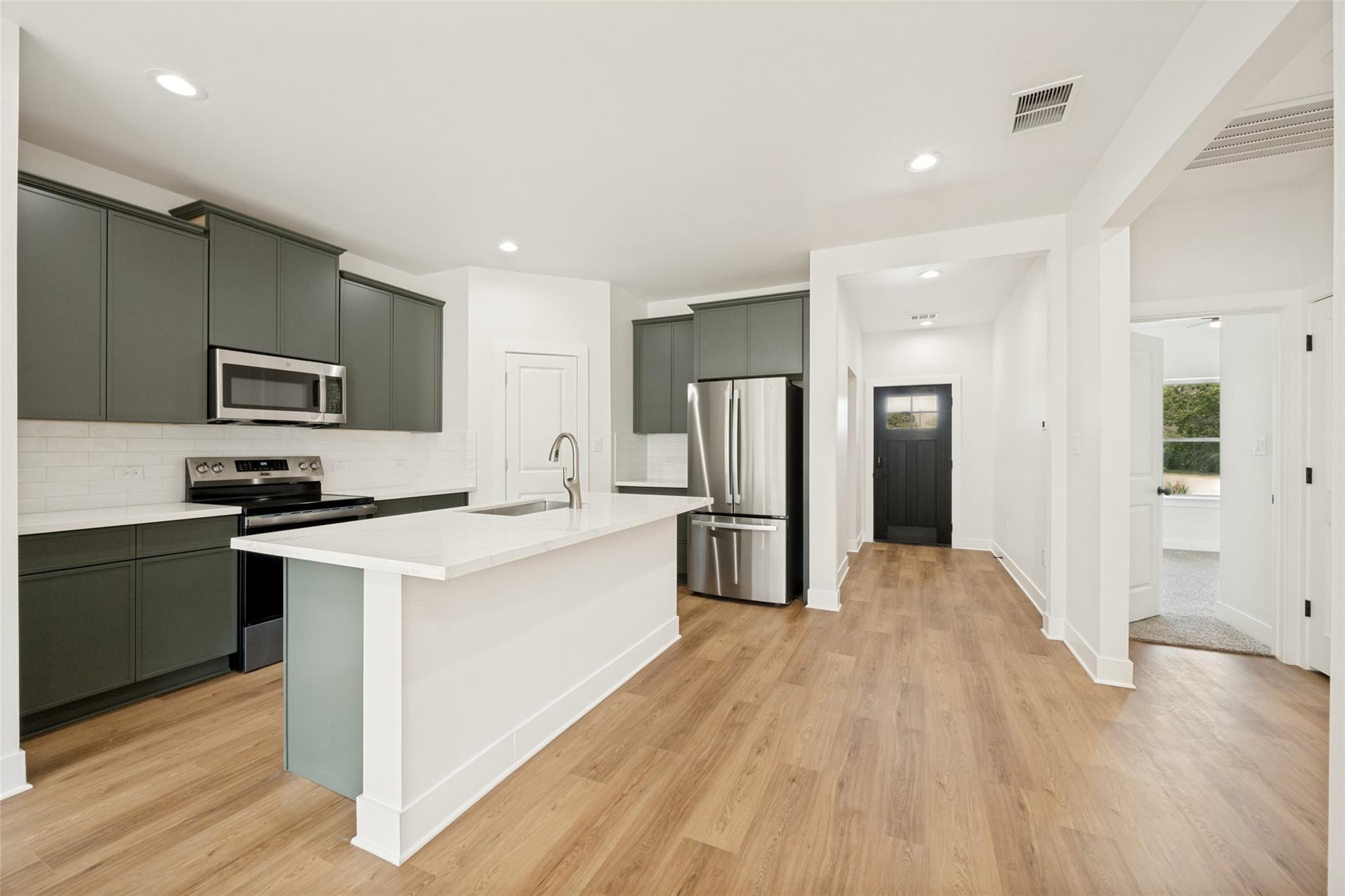 889 S Leon None Property Photo 4