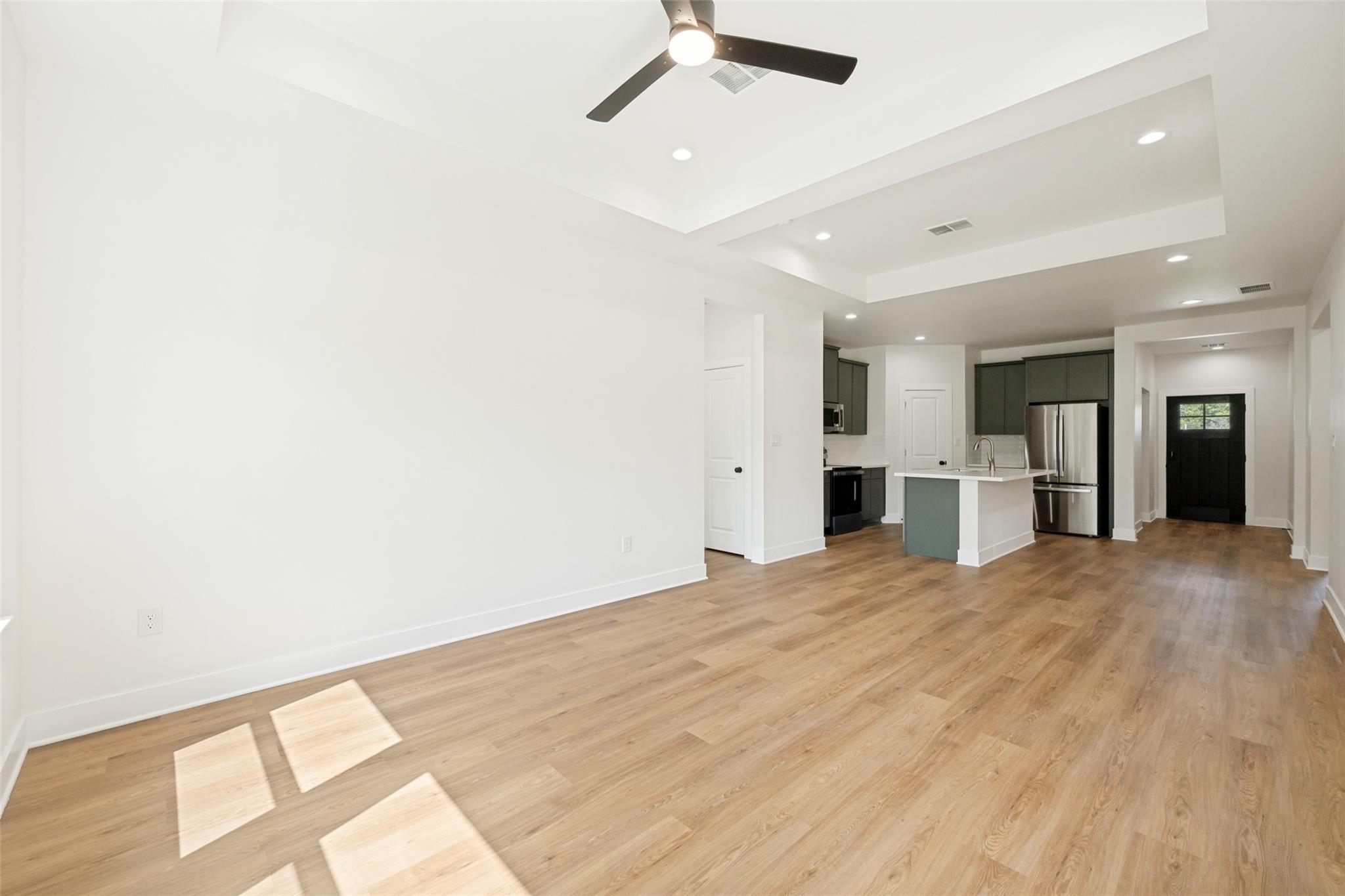 889 S Leon None Property Photo 8