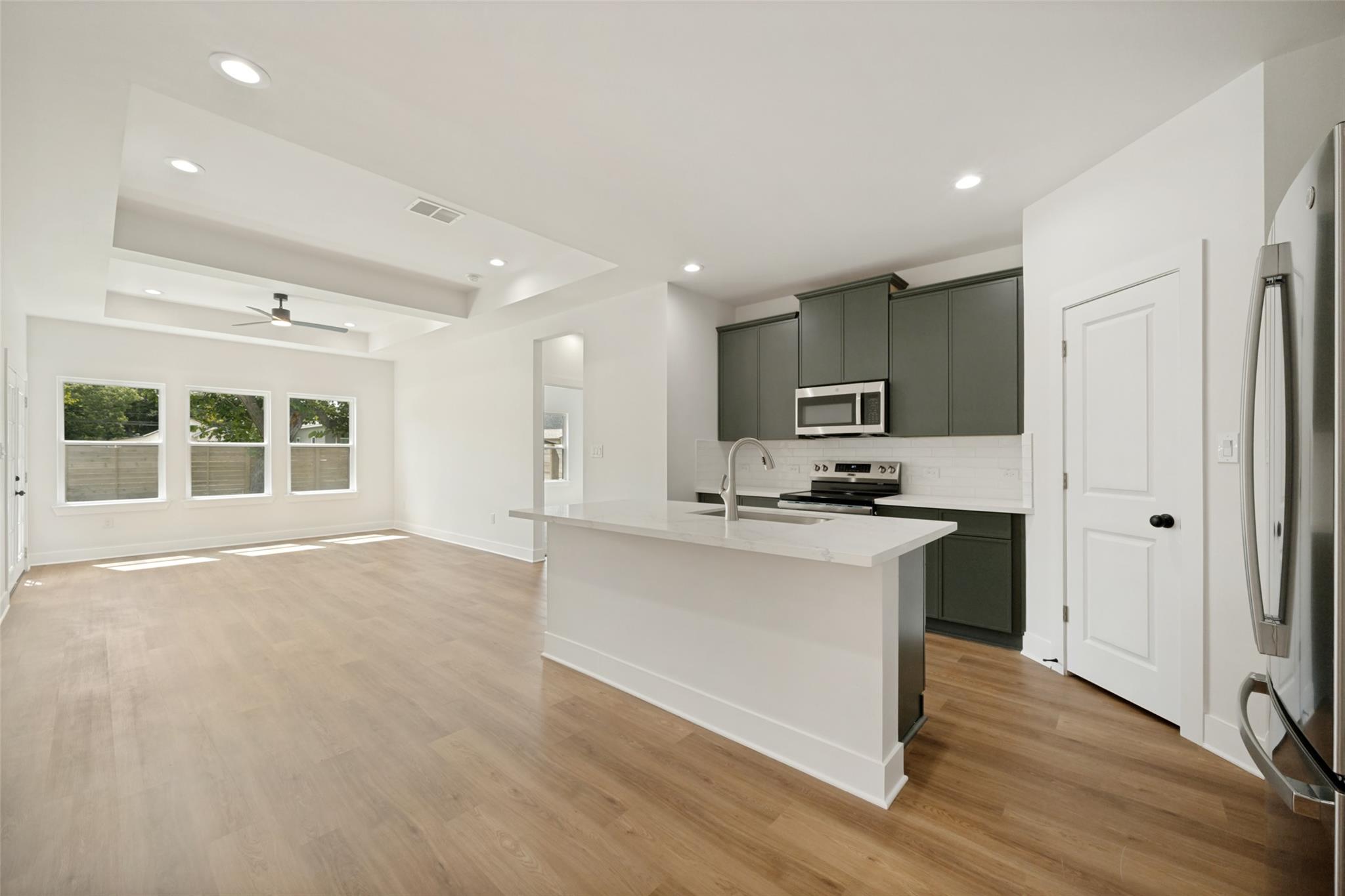 889 S Leon None Property Photo 10