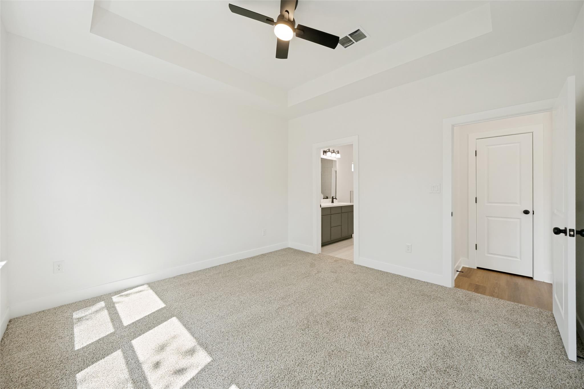 889 S Leon None Property Photo 15