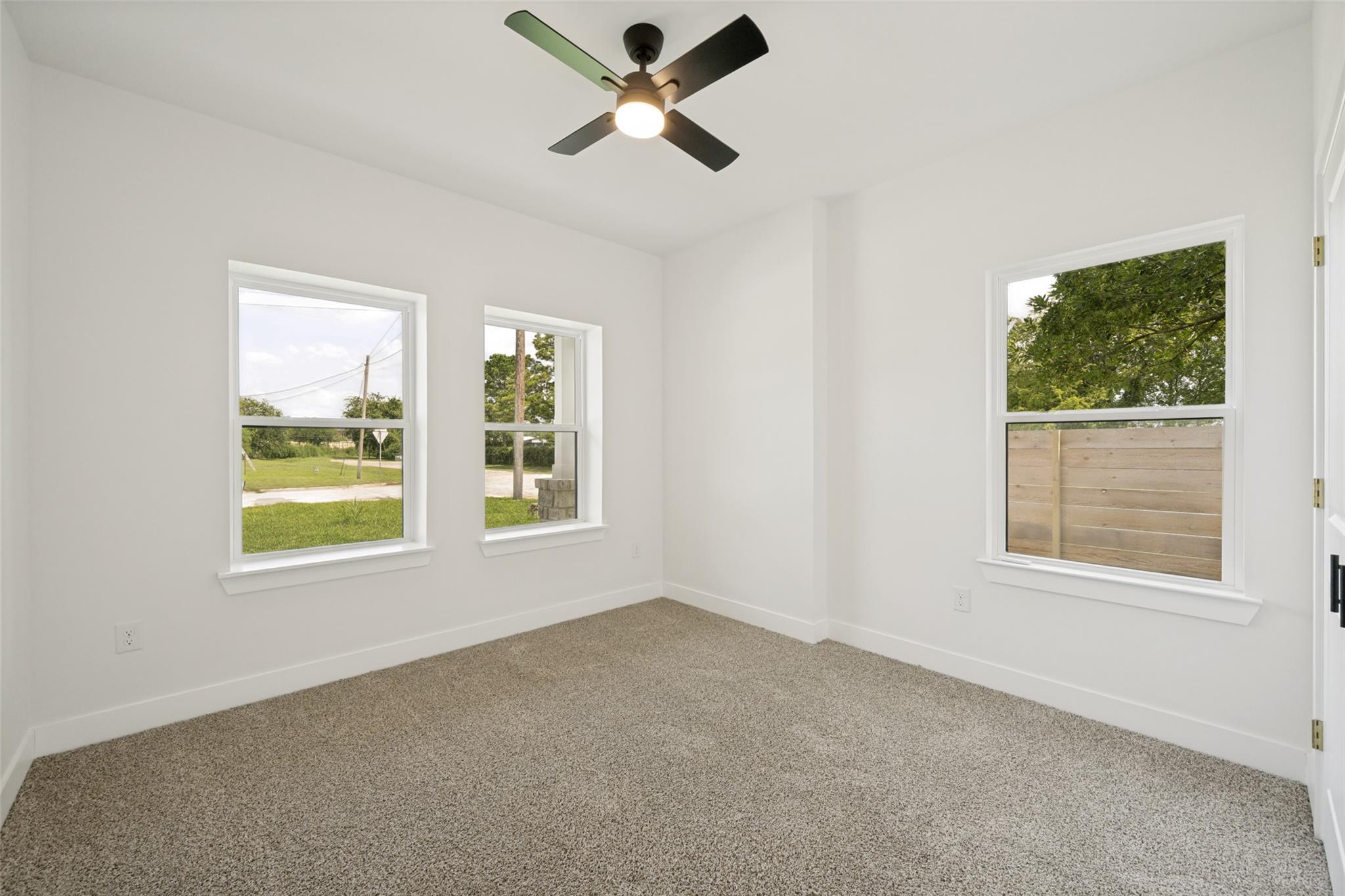 889 S Leon None Property Photo 20