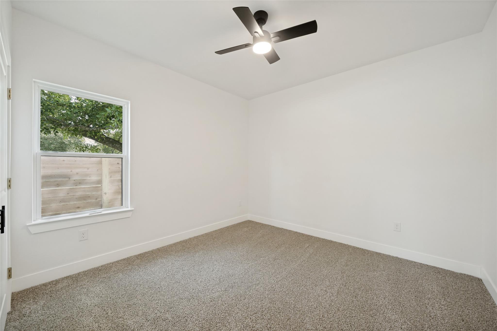 889 S Leon None Property Photo 25