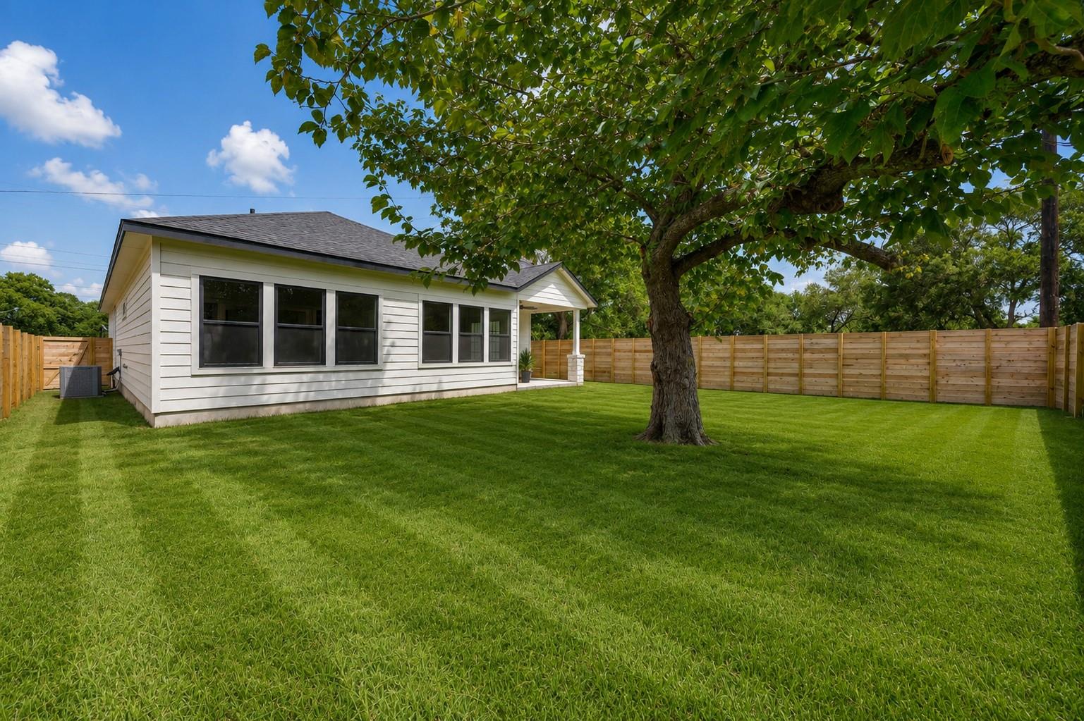 889 S Leon None Property Photo 29