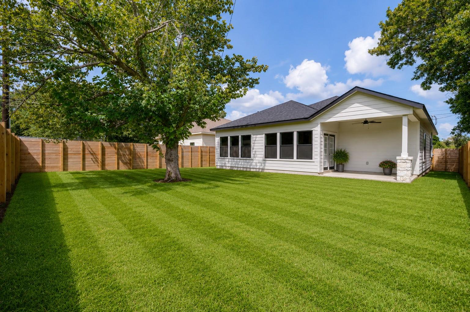 889 S Leon None Property Photo 30